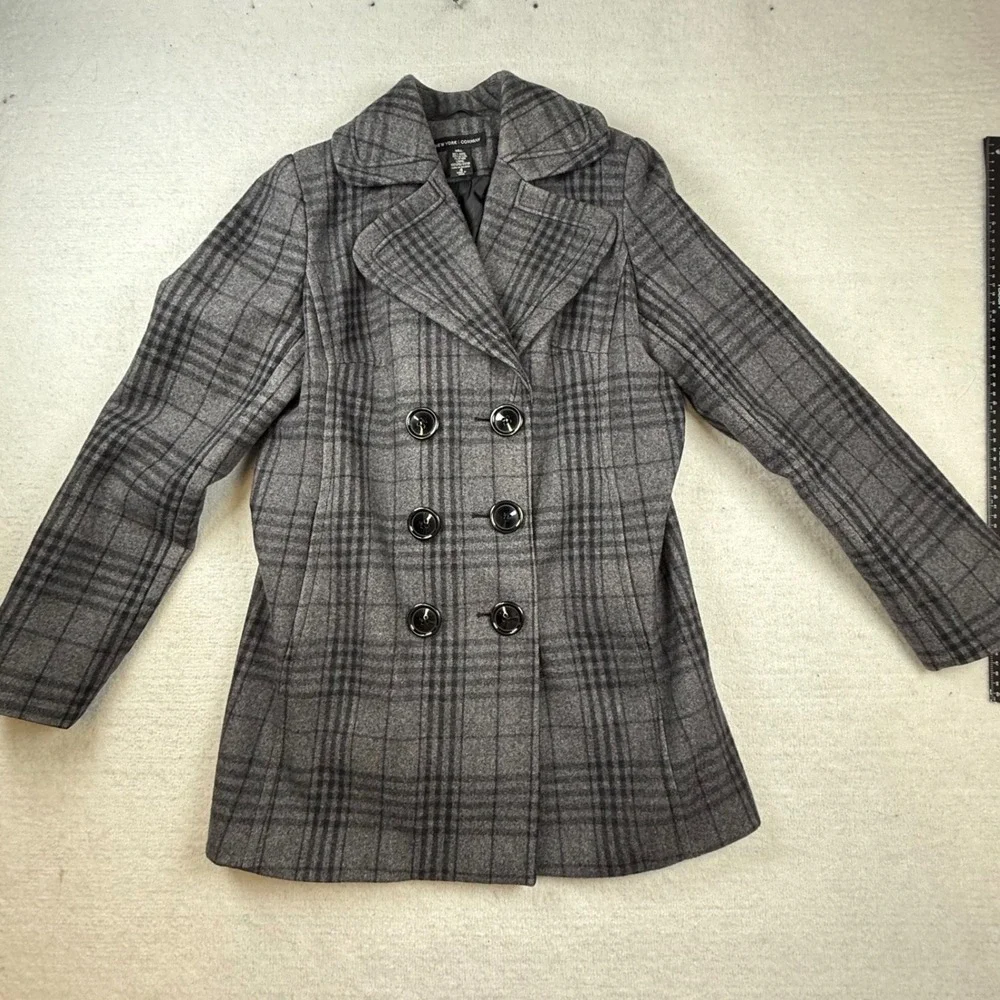 New York & Company Womens Gray Plaid Wool Peacoat 4 preppy dark academia